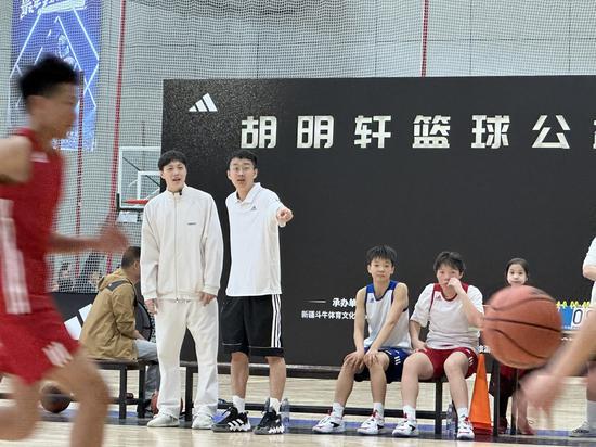 哪里可以找到关于篮球协调训练的教程?_1